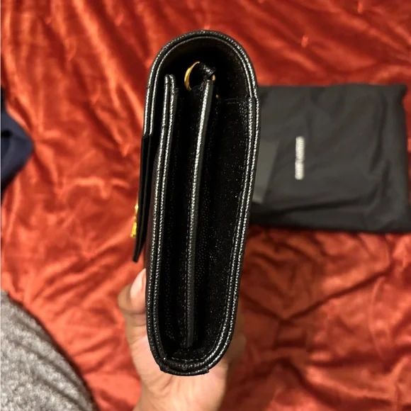 Saint Laurent Cassandre Chain Wallet - Picture 5 of 10